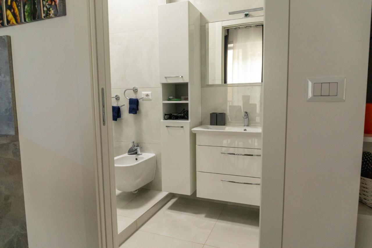 Cozy Loft Putignani Apartment Bari Luaran gambar