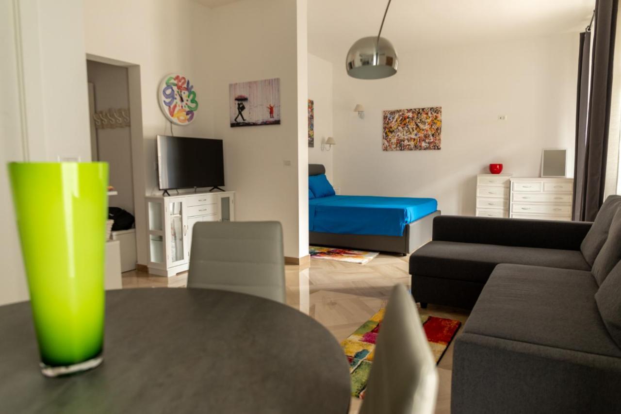 Cozy Loft Putignani Apartment Bari Luaran gambar